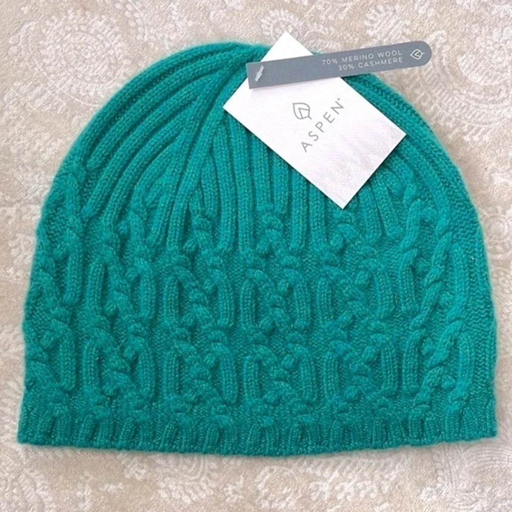 Brand New Aspen Merino Wool & Cashmere Rib Knit Beanie Cap Winter Hat.